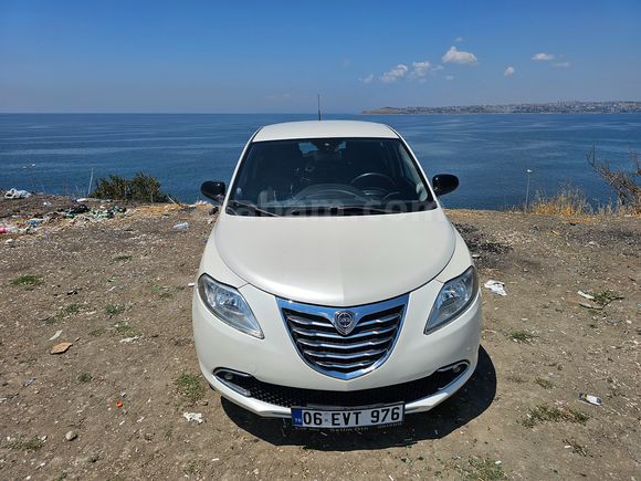 Yeni Sürücüler İçin | LANCIA Ypsilon 2013 | OTOMATİK 168 Bin KM
