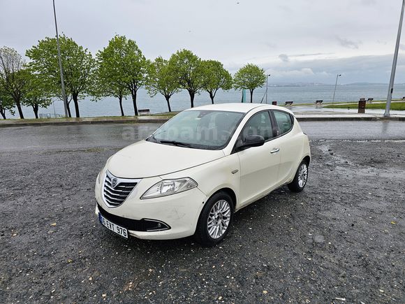 İlk Araban Burda | OTOMATİK Vites | 2013 LANCIA Ypsilon 168 B KM