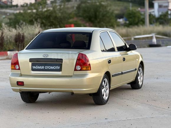 YAĞMUR OTOMOTİV DEN HYUNDAİ ACCENT DEĞİŞENSİZ CAM GİBİ