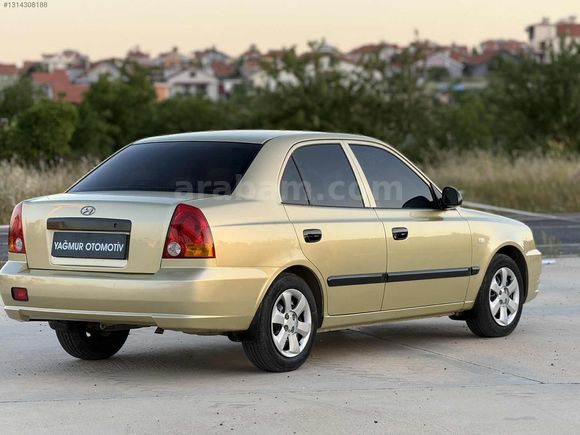 YAĞMUR OTOMOTİV DEN HYUNDAİ ACCENT DEĞİŞENSİZ CAM GİBİ