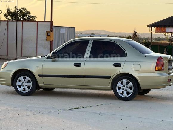 YAĞMUR OTOMOTİV DEN HYUNDAİ ACCENT DEĞİŞENSİZ CAM GİBİ