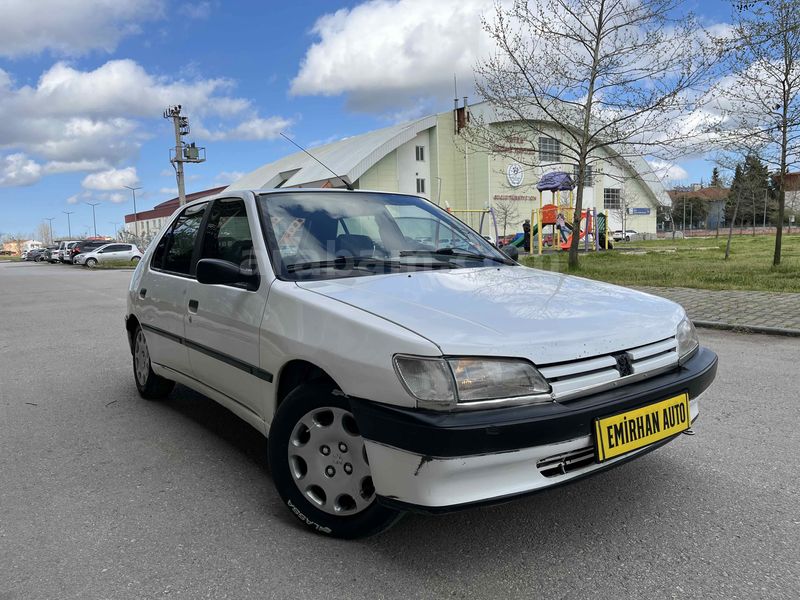 Galeriden Peugeot 306 1.6 XR 1994 Model Samsun 204.000 km Beyaz