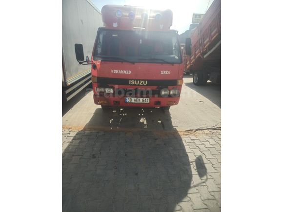 Galeriden Isuzu NPR  3.9 kamyon
