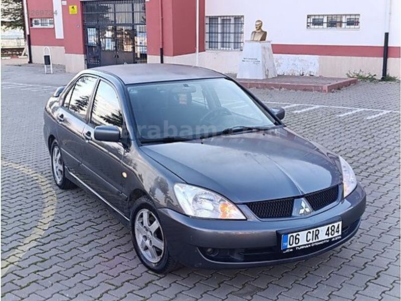 Galeriden Mitsubishi Lancer 1.6 Invite 2006 Model Kırşehir 295.000 km Gri