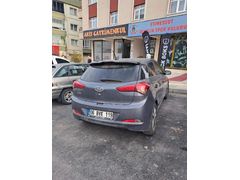 Sahibinden Hyundai i20 1.4 MPI Elite Smart 2017 Model  138.000 km Füme
