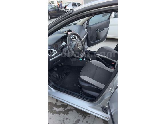 Sahibinden Renault Clio 1.5 dCi Authentique 2012 Model 