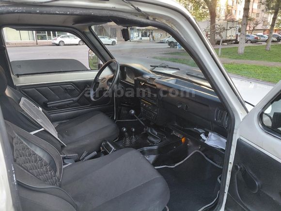 Galeriden Lada Niva 1.7i 2004 Model Kayseri