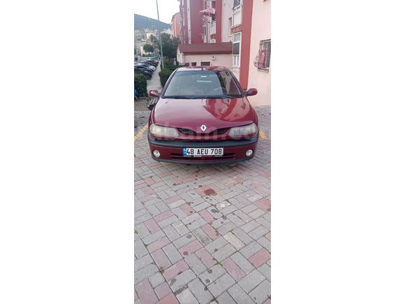 Acil satılık laguna. 1 haftalık fiyat GELENİ ÜZMEM USÜLÜNCE ANLAŞILIR