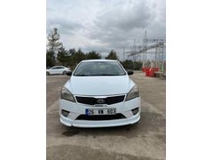 Sahibinden Kia Ceed 1.6 CRDi Cool 2012 Model  266.000 km Beyaz