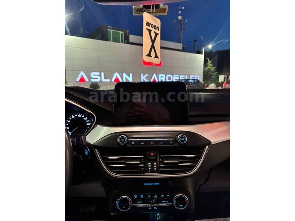 Sahibinden Ford Focus 1.5 TDCi Titanium 2019 Model   Cam tavanlıBeyaz