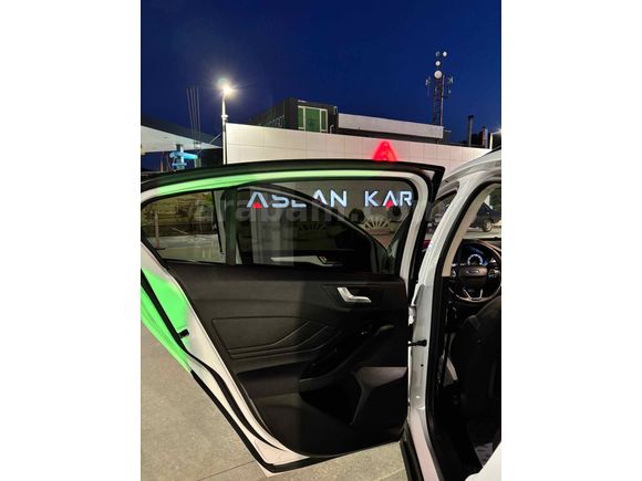 Sahibinden Ford Focus 1.5 TDCi Titanium 2019 Model   Cam tavanlıBeyaz