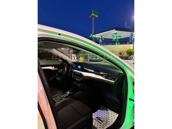Sahibinden Ford Focus 1.5 TDCi Titanium 2019 Model   Cam tavanlıBeyaz