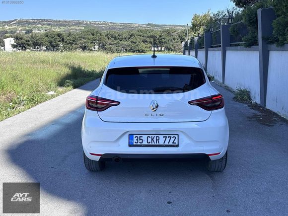 AYTCARS - 2023 RENAULT CLİO 1.0 TCE TOUCH 6 İLERİ 90 HP..!!