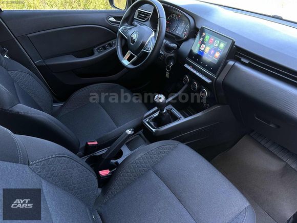 AYTCARS - 2023 RENAULT CLİO 1.0 TCE TOUCH 6 İLERİ 90 HP..!!