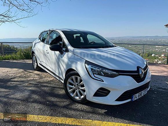 2022 RENAULT CLİO 1.0 TCE OTOMATİK 99.00 KM 280 BİN PEŞİN 36 AY