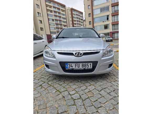 Sahibinden Hyundai i30 1.4 CVVT Team 2009 Model  106000 km Gri (metalik)
