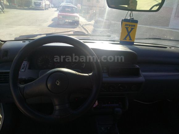 Sahibinden Renault Clio 1.2 RN 1998 Model