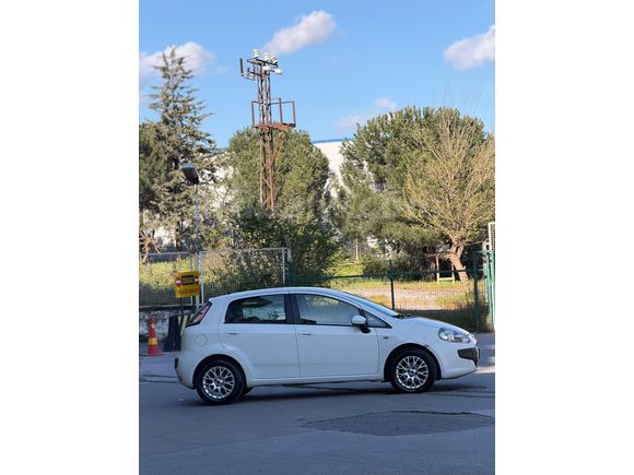 Sahibinden Fiat Punto EVO 1.4 Dynamic 2011 Model