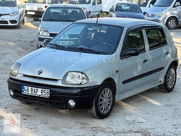 Renault Clio 1.6