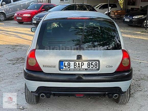 Renault Clio 1.6