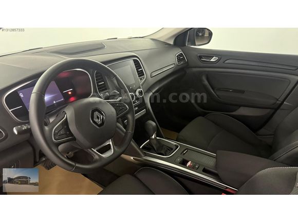 2025 Megane 1.3 TCe Touch EDC / 9.959 KM "%0,79 KREDİ"