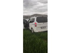 Sahibinden Ford Tourneo Courier 1.6 TDCi Titanium Plus 2015 Model 