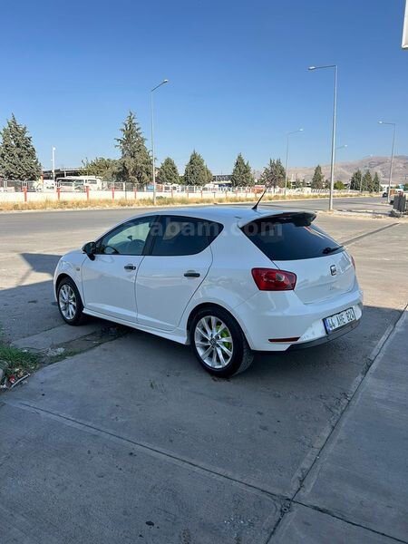 Masrafsız tüm bakımlari yeni extra lı Seat Ibiza 2012 Model