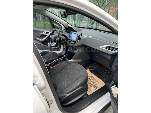 Sahibinden Peugeot 2008 1.2 e-VTi Active 2015 Model 