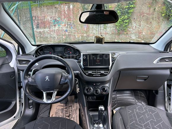 Sahibinden Peugeot 2008 1.2 e-VTi Active 2015 Model 