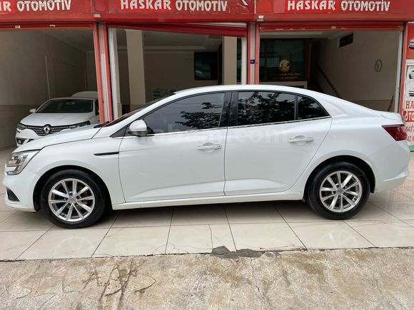 2018 MODEL 1.5 DİZEL JOY PAKET MANUEL VİTES TEMİZ BAKIMLI
