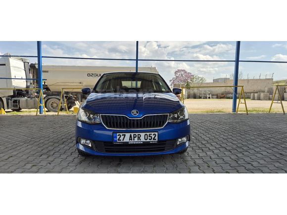 Sahibinden Skoda Fabia 1.2 TSI Style 2016 Model  122.500 km Mavi (metalik)
