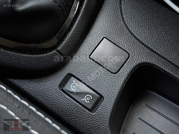 KYL MOTORS'TAN 2019 RENAULT CLİO 0.9 TCE TOUCH