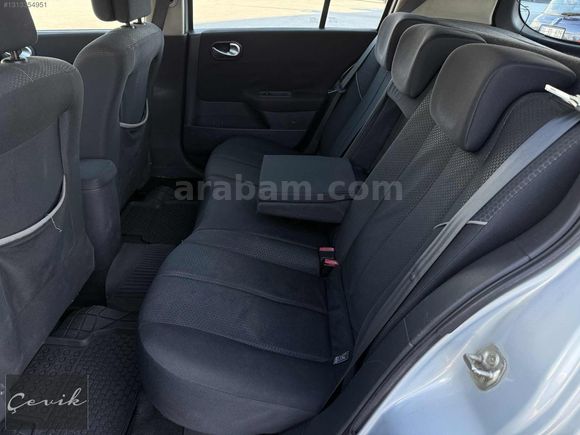 **DEĞİŞENSİZ**MEGANE 1.6 AUTHENTİQUE**207.000KM**