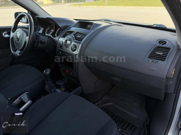 **DEĞİŞENSİZ**MEGANE 1.6 AUTHENTİQUE**207.000KM**