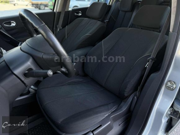 **DEĞİŞENSİZ**MEGANE 1.6 AUTHENTİQUE**207.000KM**