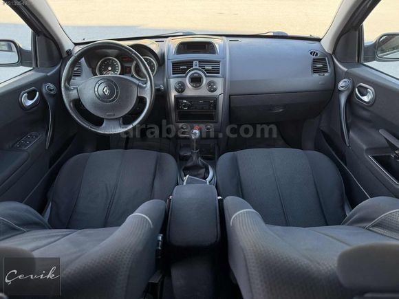 **DEĞİŞENSİZ**MEGANE 1.6 AUTHENTİQUE**207.000KM**
