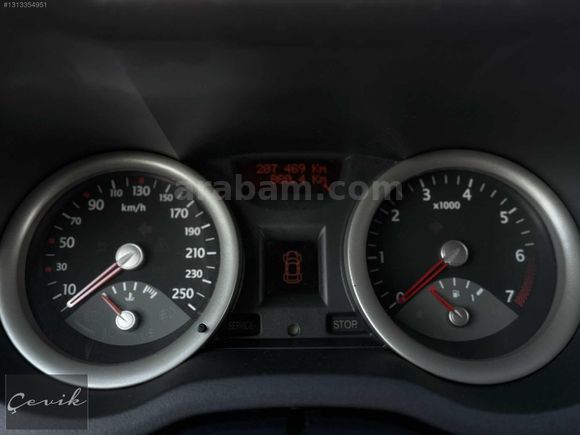 **DEĞİŞENSİZ**MEGANE 1.6 AUTHENTİQUE**207.000KM**