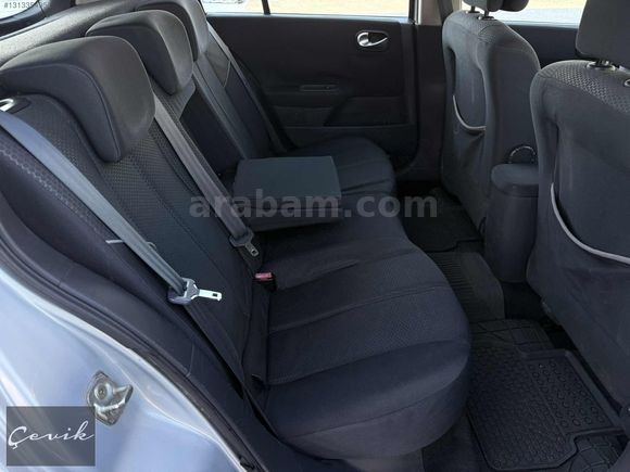 **DEĞİŞENSİZ**MEGANE 1.6 AUTHENTİQUE**207.000KM**