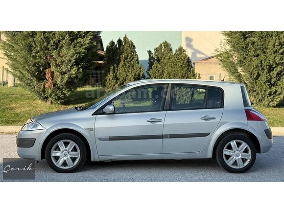 **DEĞİŞENSİZ**MEGANE 1.6 AUTHENTİQUE**207.000KM**