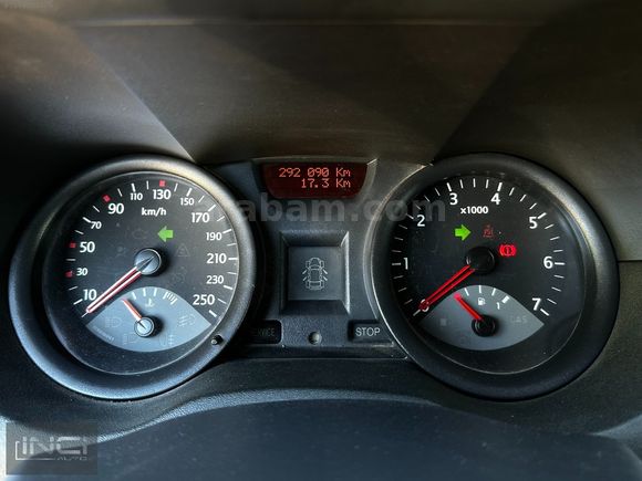 2004 MODEL-MEGANE 2-1.6 16V 115HP-HASAR KAYITSIZ-YENİ VİZE'Lİ
