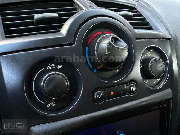 2004 MODEL-MEGANE 2-1.6 16V 115HP-HASAR KAYITSIZ-YENİ VİZE'Lİ