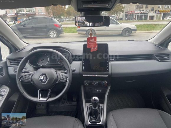 2021 CLİO 1.0 SCE JOY MANUEL TESLA EKRAN
