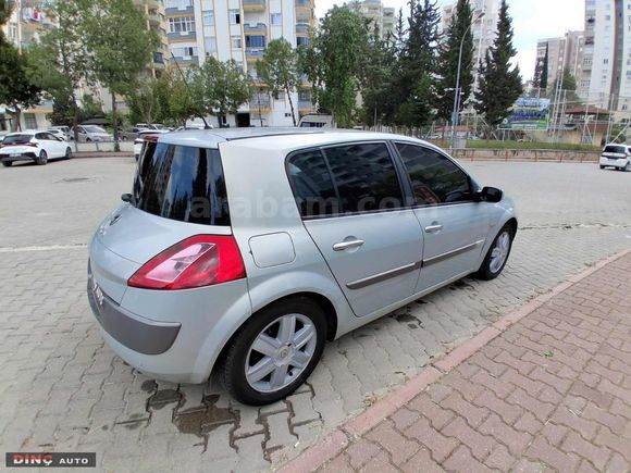 DİNÇ AUTO'dan 2005 MEGANE 1,6 Dynamique BOYASIZ HATASIZ