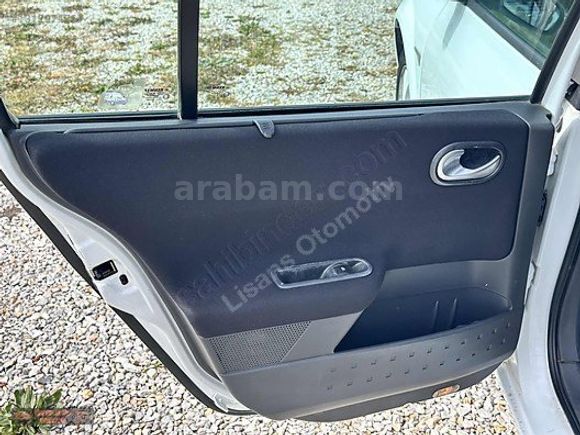 Lisans Otomotiv'den 165.000Km'de HATASIZ Beyaz Megane 2