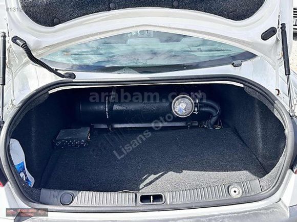 Lisans Otomotiv'den 165.000Km'de HATASIZ Beyaz Megane 2