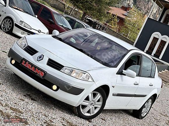 Lisans Otomotiv'den 165.000Km'de HATASIZ Beyaz Megane 2