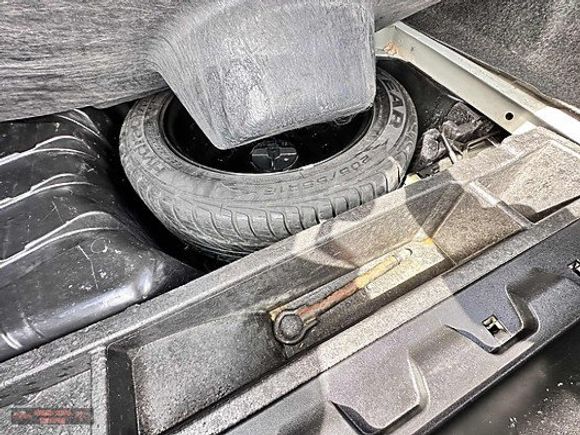 Lisans Otomotiv'den 165.000Km'de HATASIZ Beyaz Megane 2