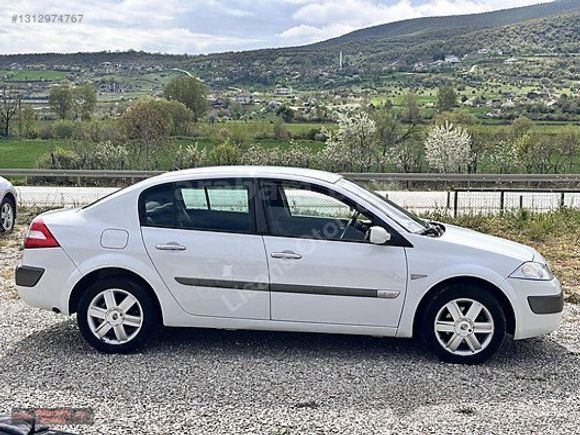 Lisans Otomotiv'den 165.000Km'de HATASIZ Beyaz Megane 2
