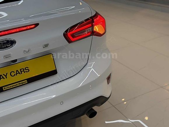 */ 2025 FORD FOCUS GSR2 TİTANİUM X 28.550 KM HATASIZ AYARINDA */