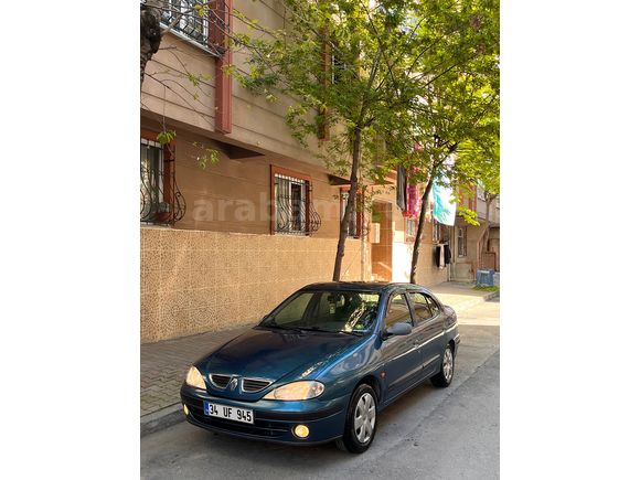 AĞIR BAKIMLARI YAPILMIŞ TEMİZ MEGANE 1